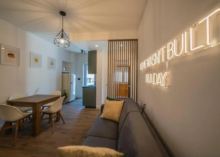 Vintage Cipro Appartement
